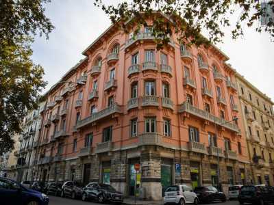 Progettato nel 1924 dal celebre architetto Saverio Dioguardi su committenza della famiglia Durante, l�edificio di colore rosa antico...